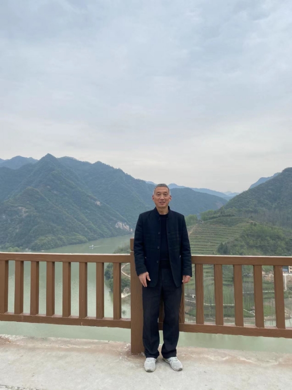 雪芳的第一张照片--襄阳王婆说媒